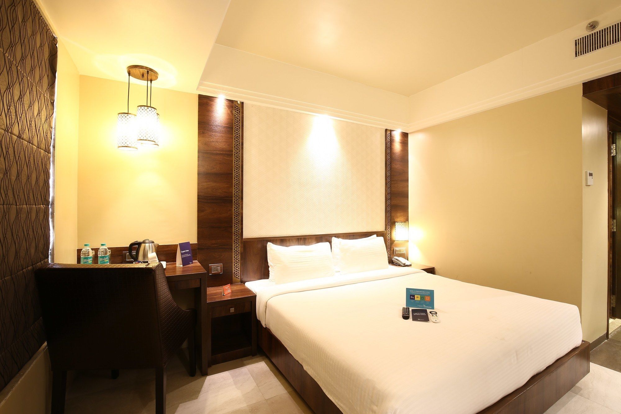 Hotel Crawford Inn Mumbai Kültér fotó